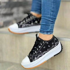 Women Sport Shoes Flat Lace-Up